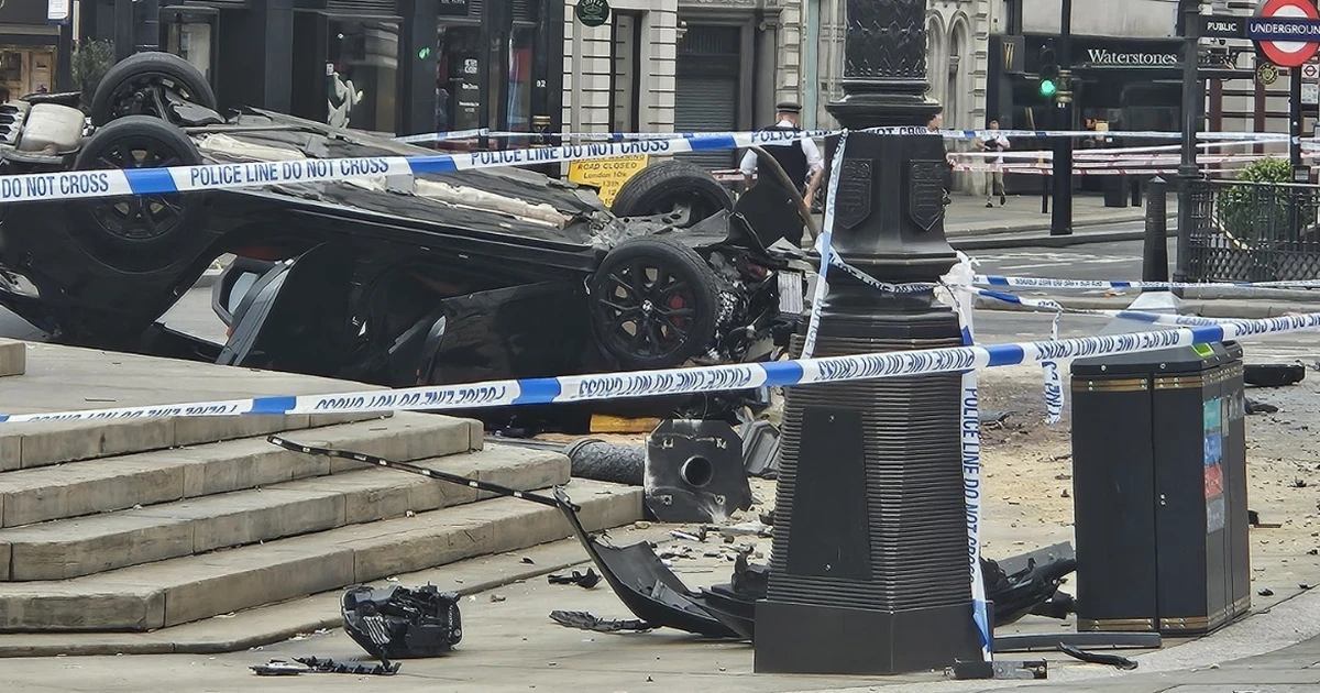 LivePiccadilly Circus fountain crash LIVE: Car flips over and ploughs into iconic London landmark