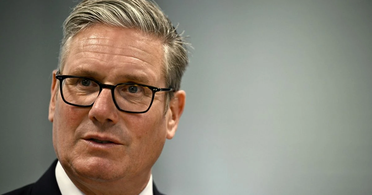 Keir Starmer in huge DWP benefit cuts climbdown as he offers deal to rebels