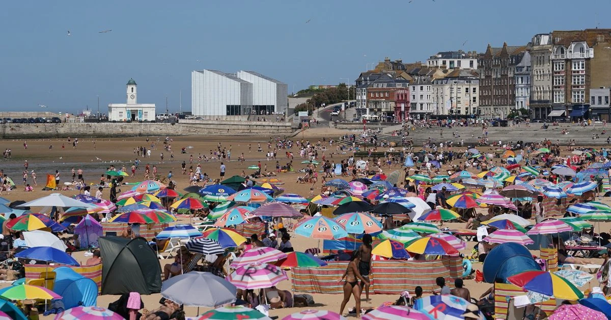 BREAKING: Met Office declares hottest day of 2025 as temperatures soar to 33C in UK heatwave