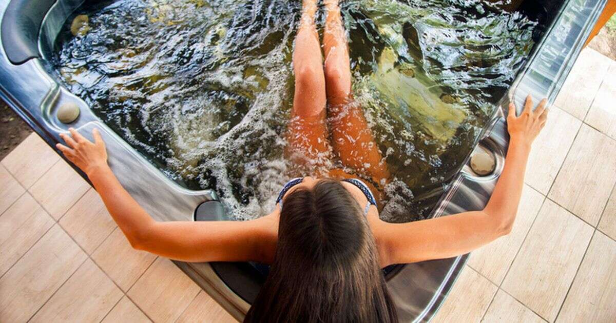 Hot tub volunteers wanted as scientists test out their health benefits