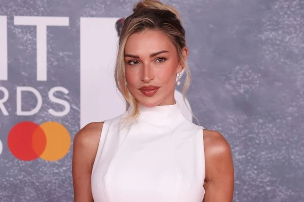 Zara McDermott takes break from social media as she makes two-word claim