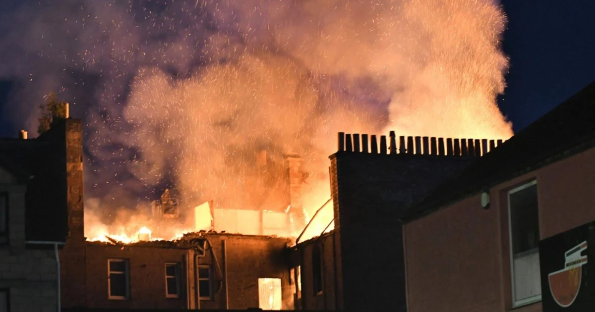 LivePerth fire UPDATES as 'terrible' blaze tears through multi-storey building