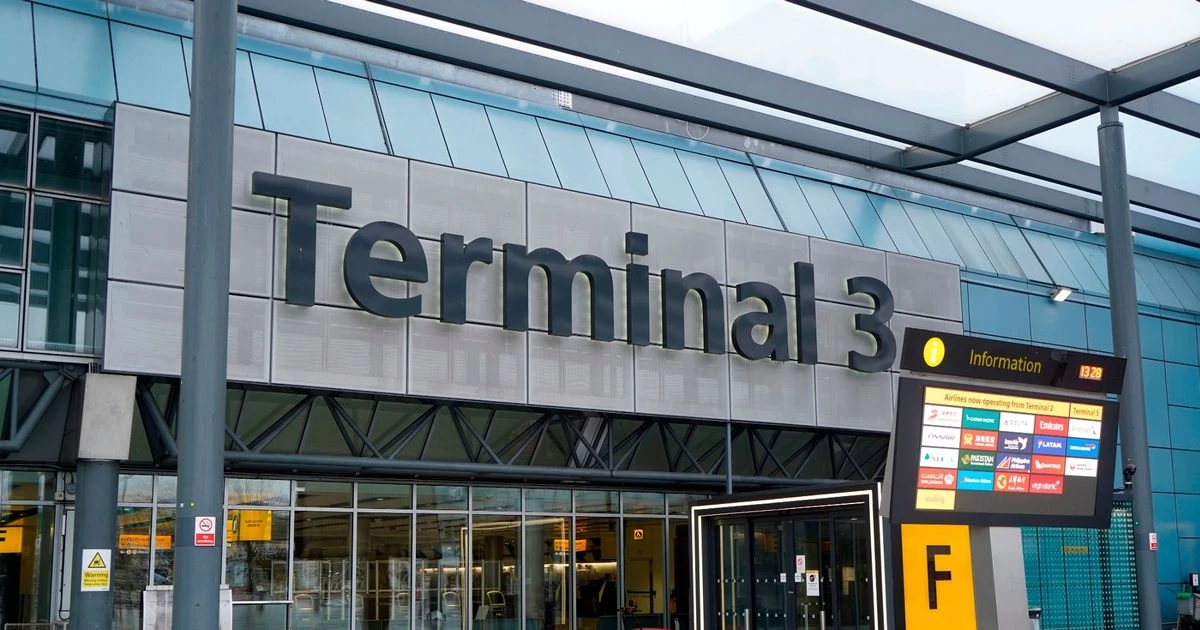 LiveHeathrow airport 'bomb scare' LIVE: T3 evacuated amid reports of 'suspicious' item