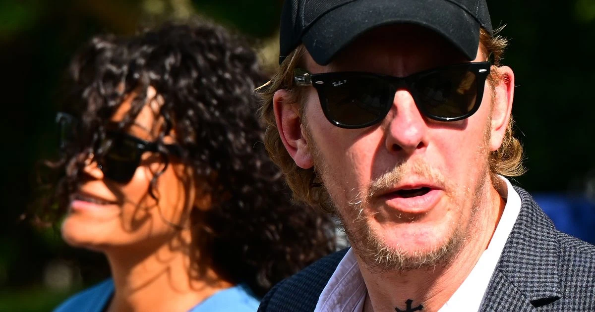 LiveLaurence Fox LIVE: Actor dons 'two tier' cap as he arrives in court on sex offence charges