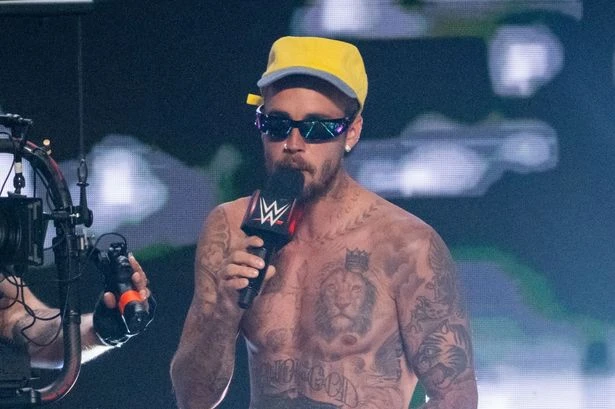 Justin Bieber performs topless to star-studded crowd ahead of World Cup final gig