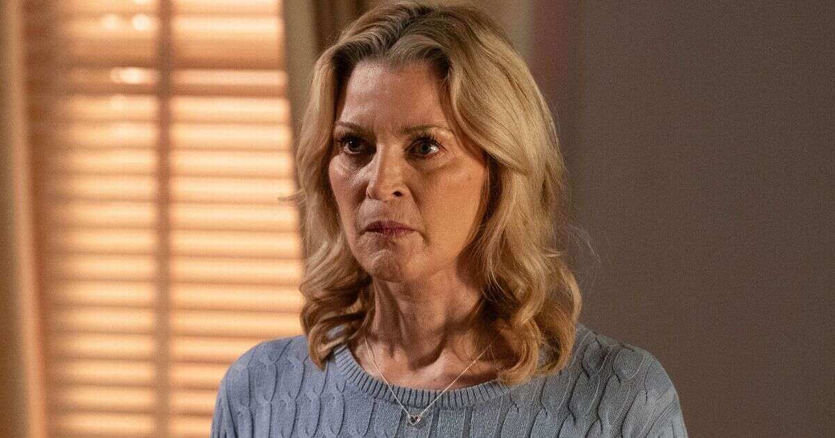 EastEnders comeback 'sealed' for wronged character after Kathy Beale comment