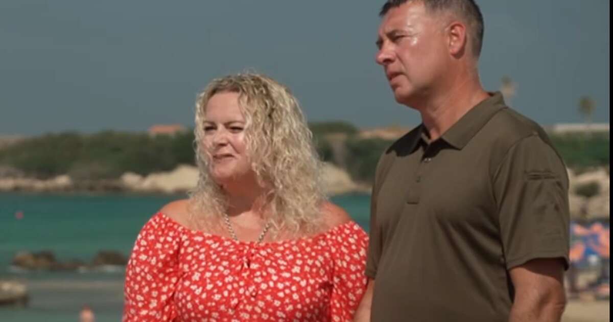 A Place in the Sun turns awkward as couple cut viewing short after 'deal breaker'