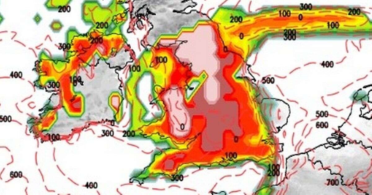 Snow horror as weather maps show exact day UK blanketed as mercury hits freezing