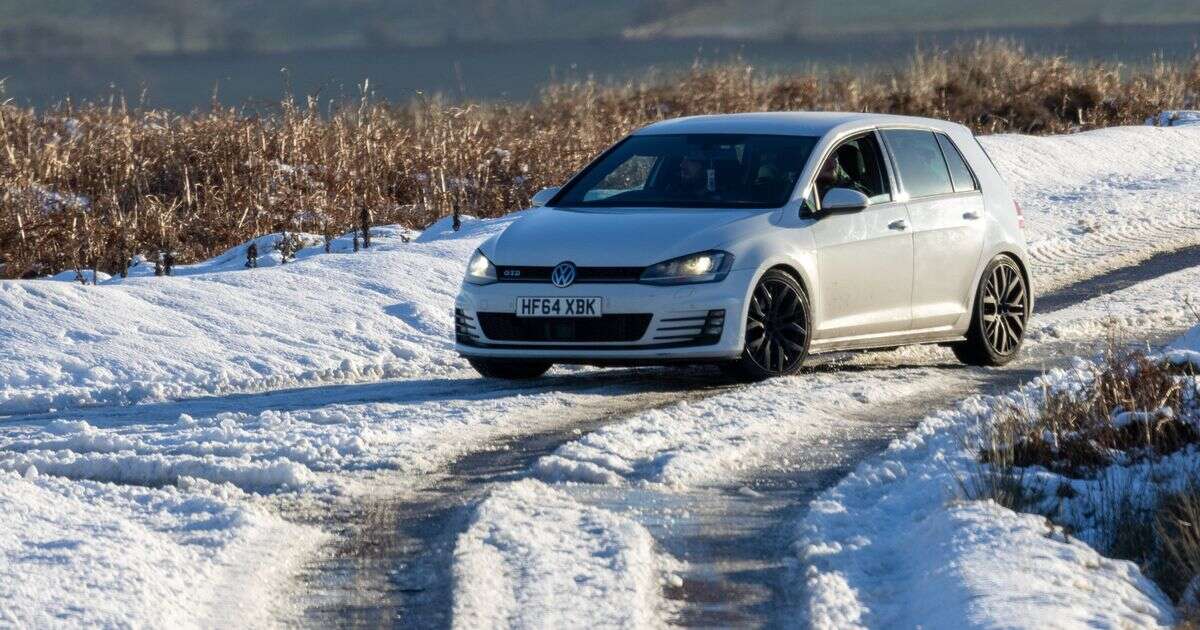 UK snow: Met Office issues rare amber warning as Brits told 'do not drive' with 4 inches forecast