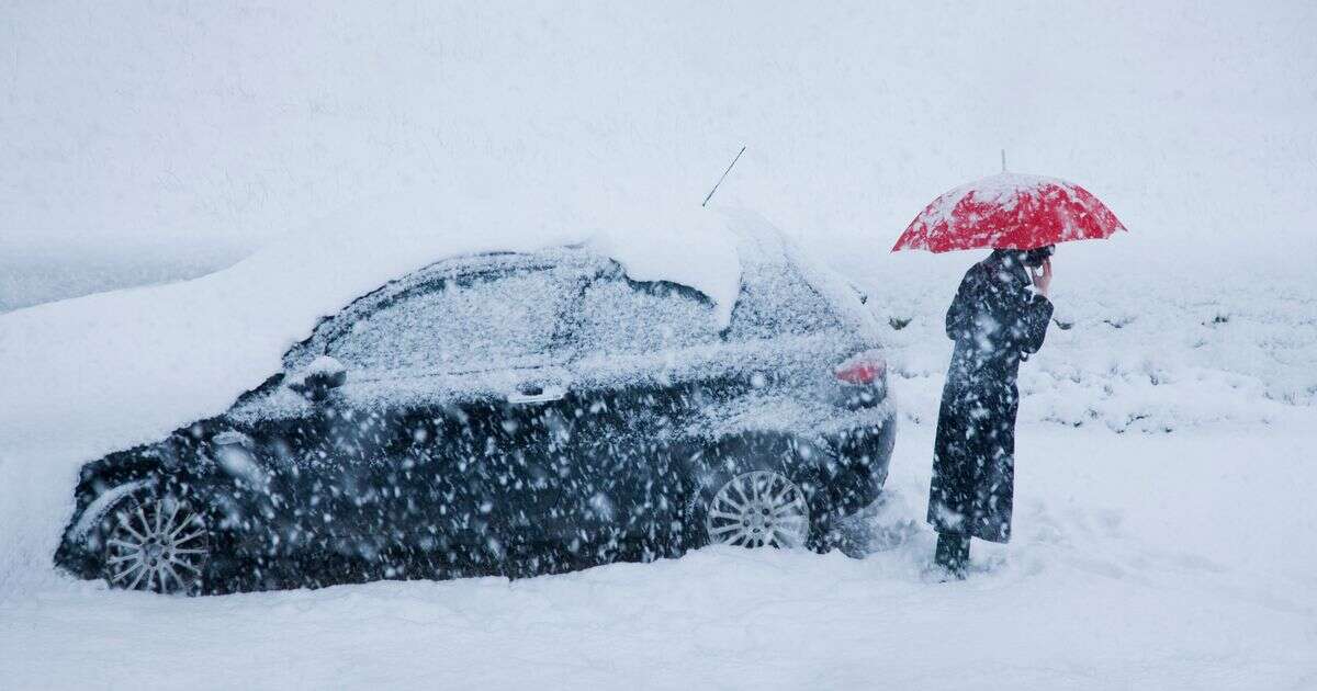 Impending UK snow sees communities cut off and motorists given dire weather warning