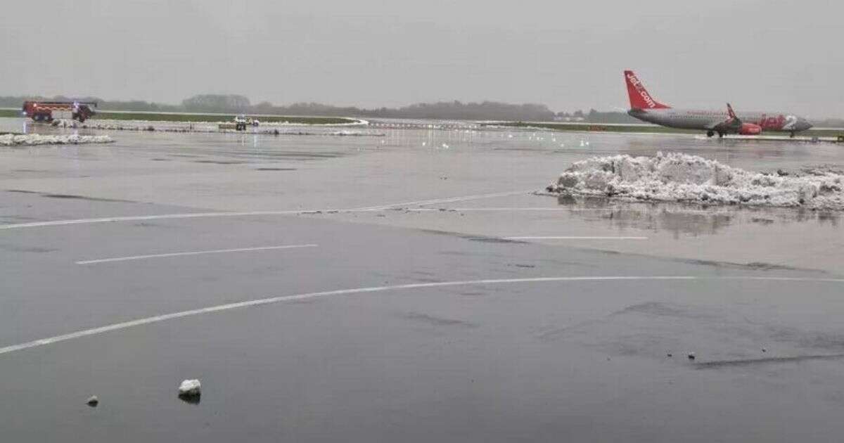 Jet2 plane makes emergency landing as fire crews race to the runway