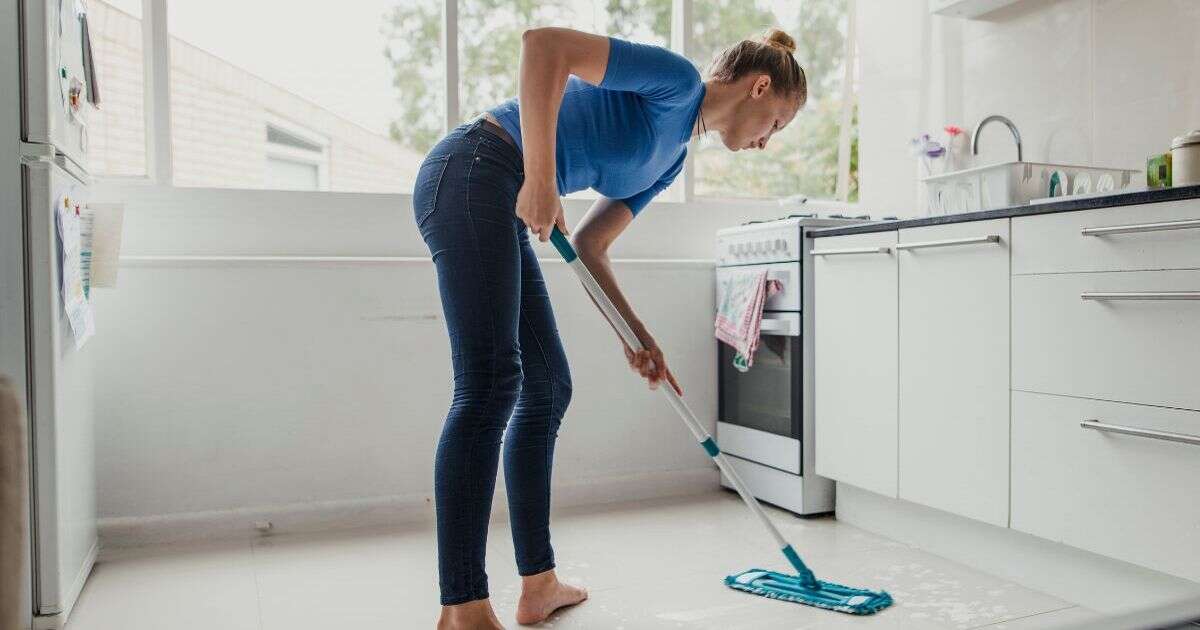 Innovative mop that leaves floors clean ‘in just a few seconds’ is getting rave reviews