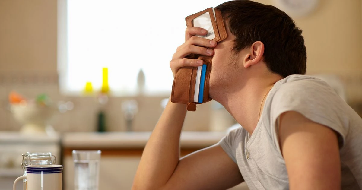 Coronavirus sees rich build up savings and poor just build up more debts