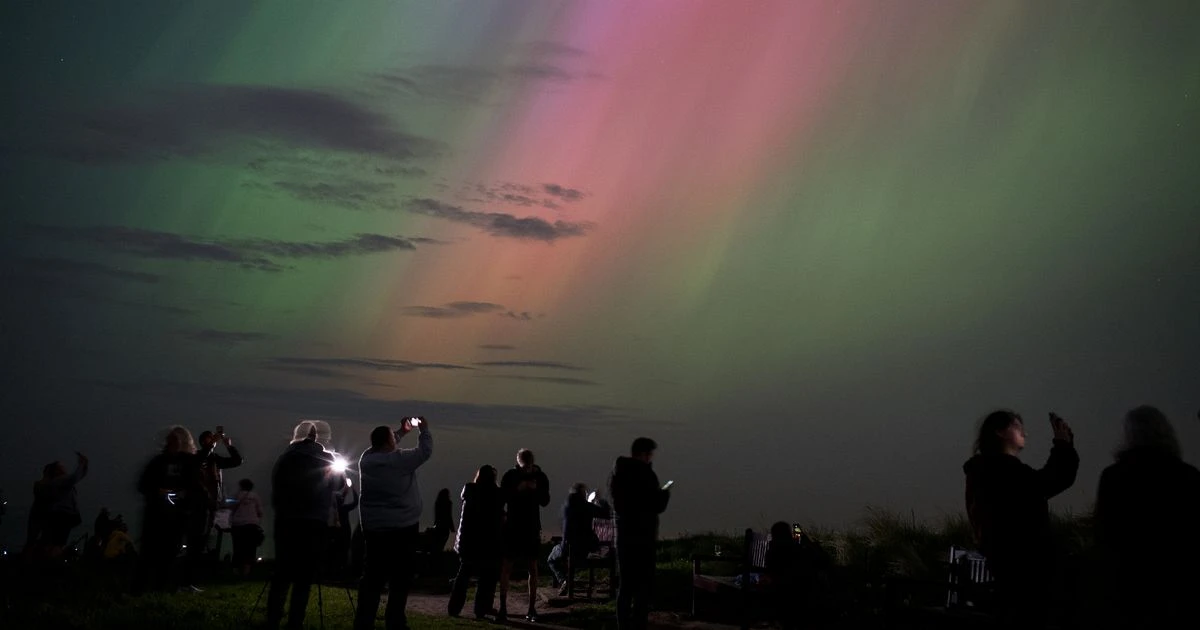 Northern Lights in UK tonight 'likely' as rare red aurora alert issued