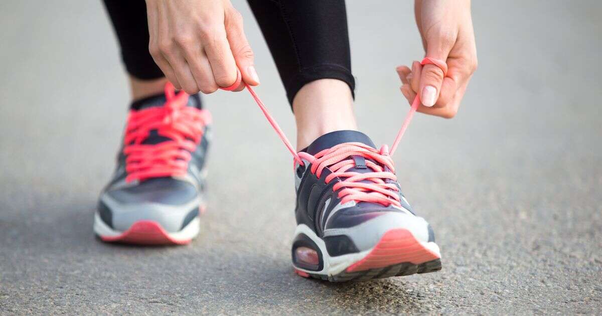 Walking method 'slashes your risk of heart attack', says expertNHS