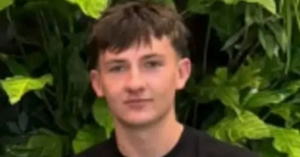Urgent warning to British youths after lad dies in viral 'rugby collision' challenge