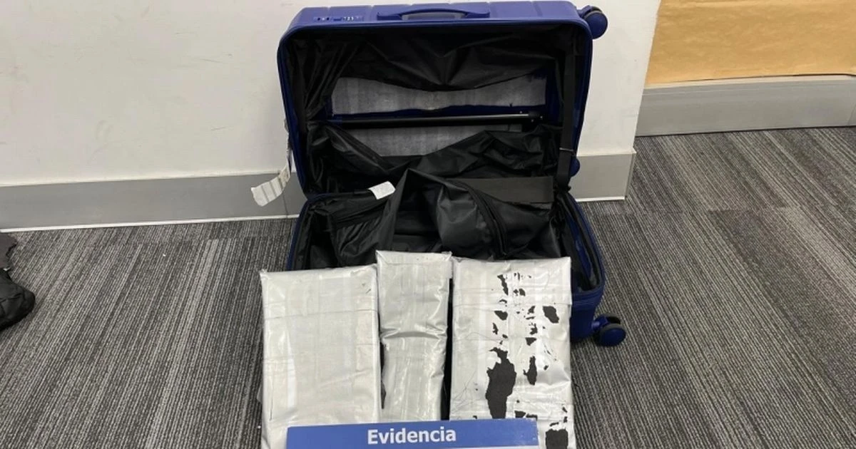 Brit pensioner 'arrested in Chile after trying to smuggle 5kg of meth'