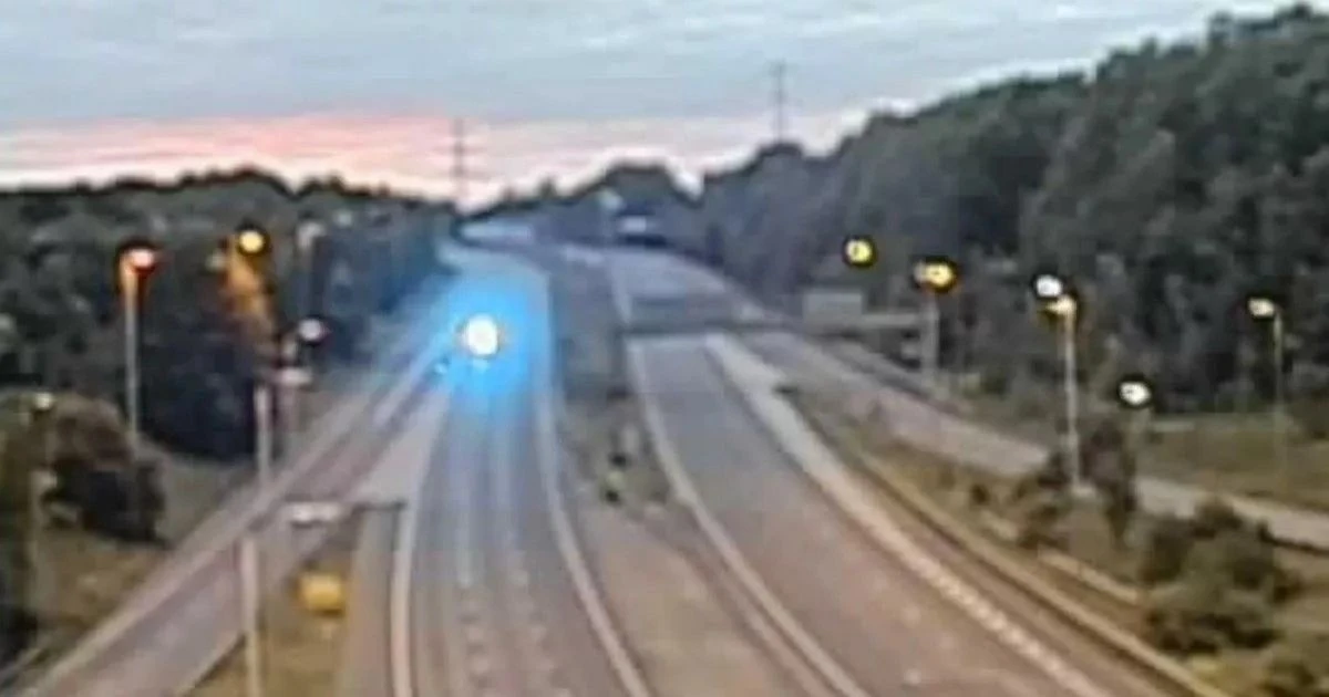LiveM60 traffic live: Motorway closed in both directions after 'serious' crash involving biker