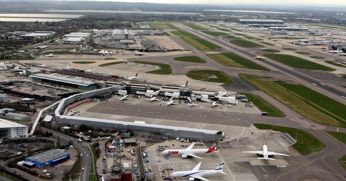 LiveUK airspace LIVE: All international flights affected as air traffic control down