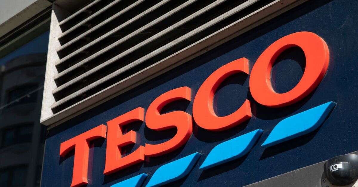 Embarrassing Tesco spelling mistake leaves customers howling in car parkTesco