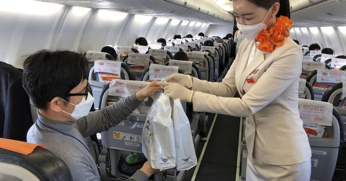 VIP shoppers take two hour flight to nowhere so they can bag duty free bargains
