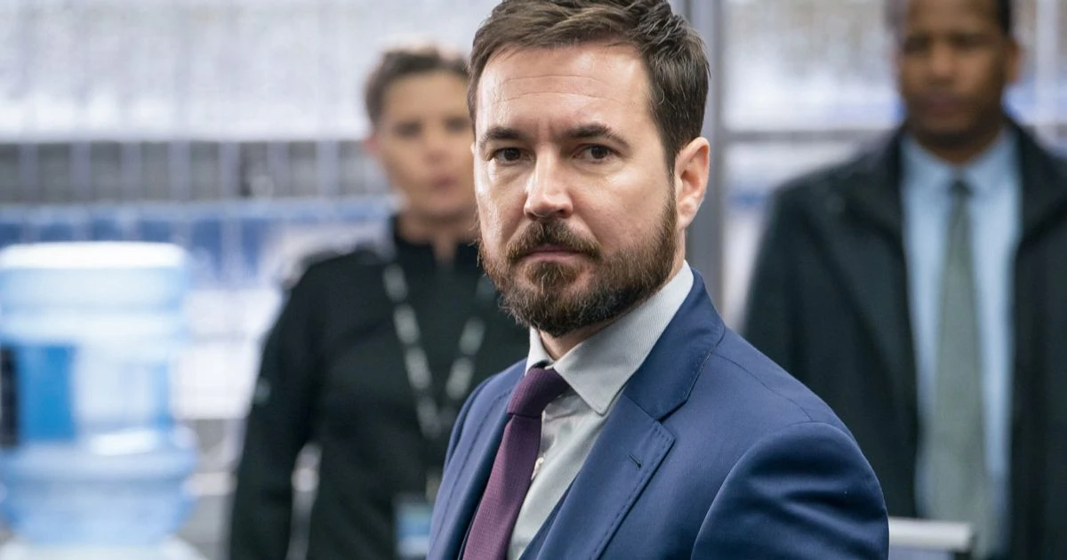 Join our Line of Duty Ep 6 live chat from 8.30pm to share the latest twists and turns from the gang at AC12