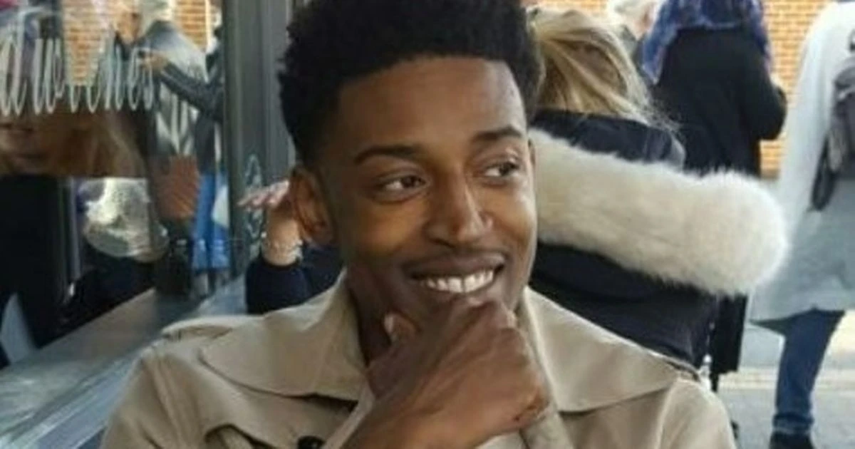Dad shot dead outside chicken shop in horror murder that 'totally destroyed his family'