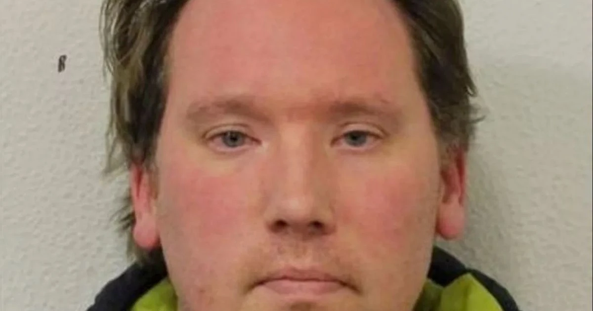 Convicted paedo choirmaster still teaching children at home thanks to legal loophole