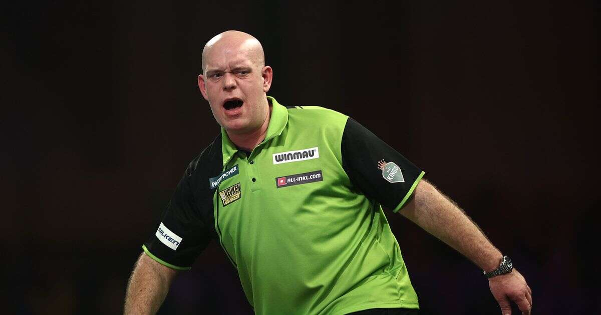 Michael van Gerwen slams Peter Wright claim over Ally Pally favourite - 'He talks crap'