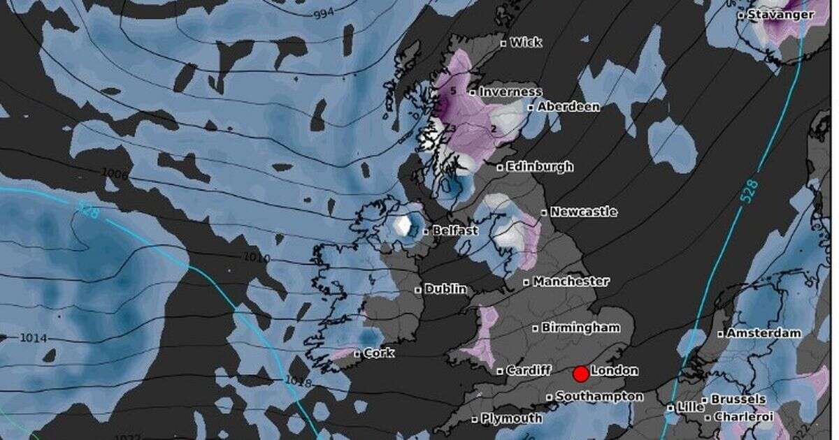 UK weather: Britain to be blanketed in snow within days as winter storm moves in