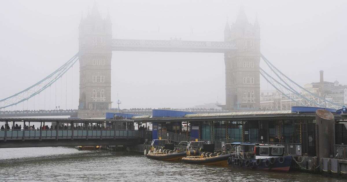 Ryanair issues warning for all flights as 'dense fog' blankets UK