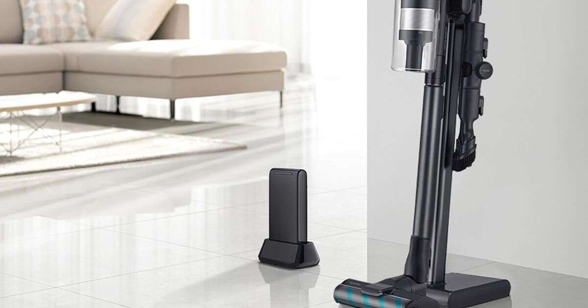 Amazon knocks £300 off Samsung cordless vacuum shoppers rate 'fantastic for pet hair'