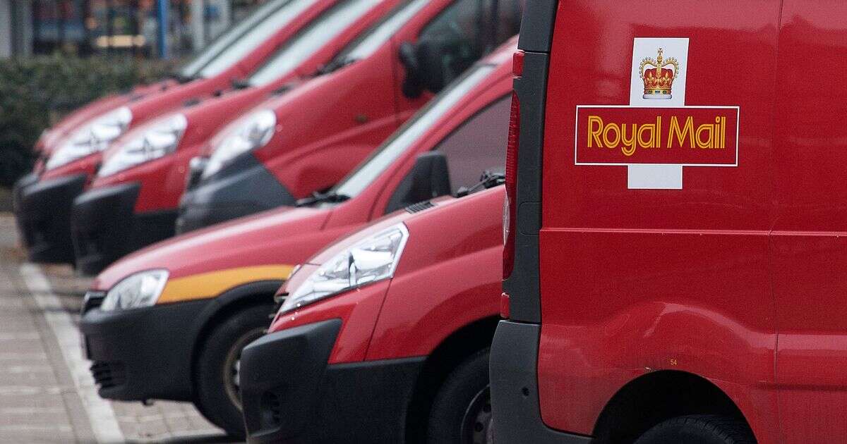 Royal Mail managers 'tell posties to fake deliveries to keep Christmas bonuses'