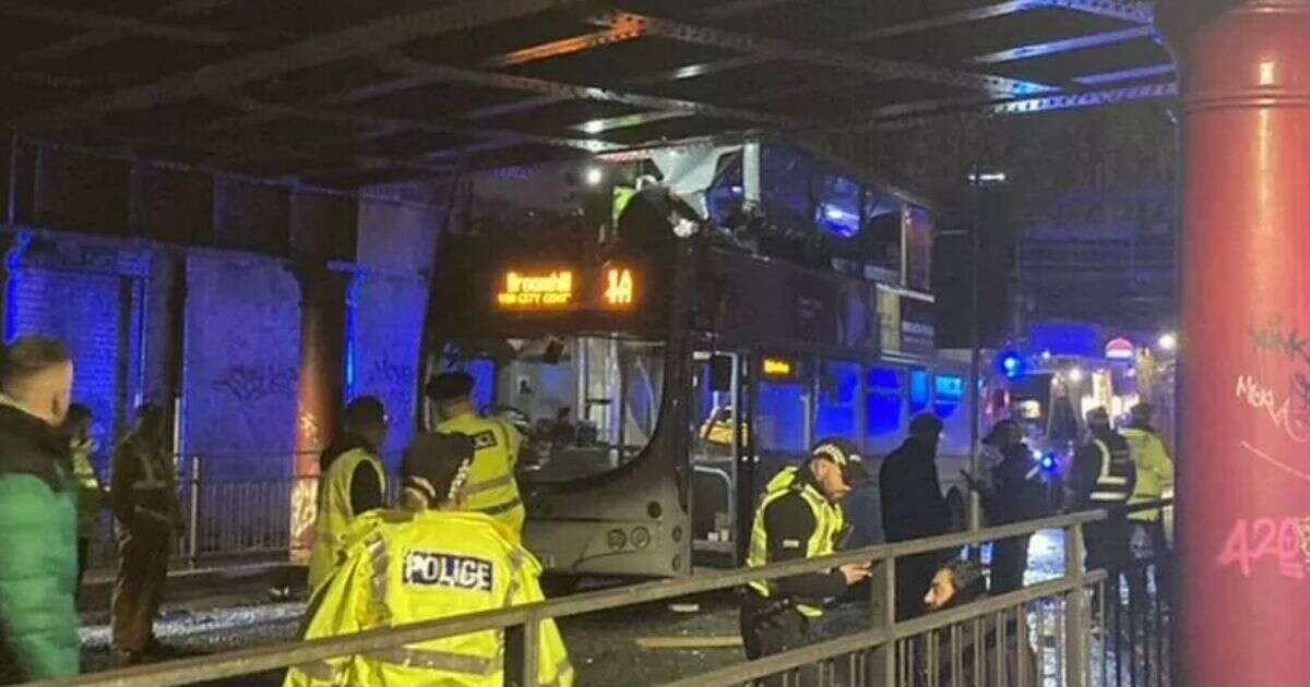 Double-decker bus crashes into Glasgow bridge with multiple injuries as man left with 'massive gash'