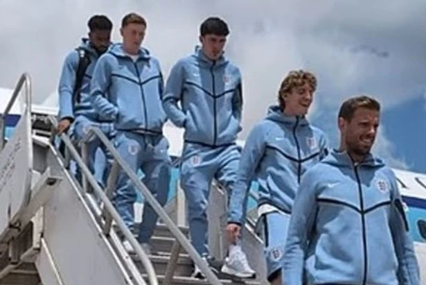 England squad use Donald Trump's infamous ICE deportation plane at World Cup