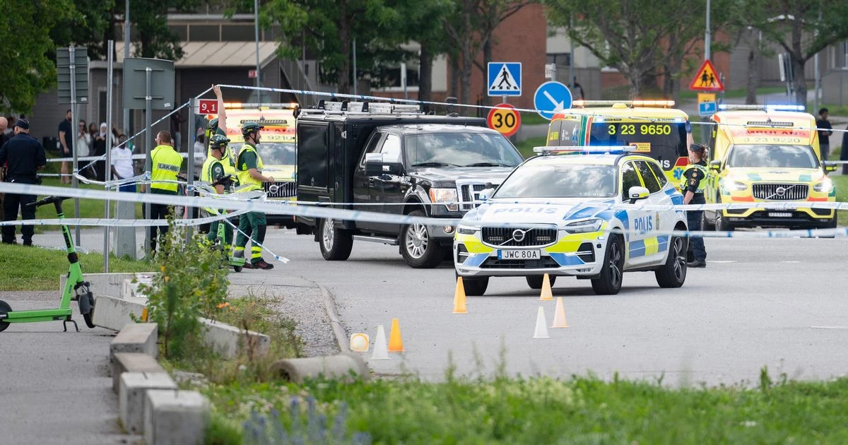 LiveSweden mosque shooting LIVE: Gunfire erupts as 'explosions' heard at Friday prayers
