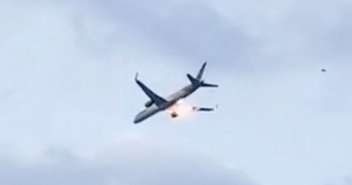Boeing bursts into flames on Corfu take-off as passengers send 'final texts'
