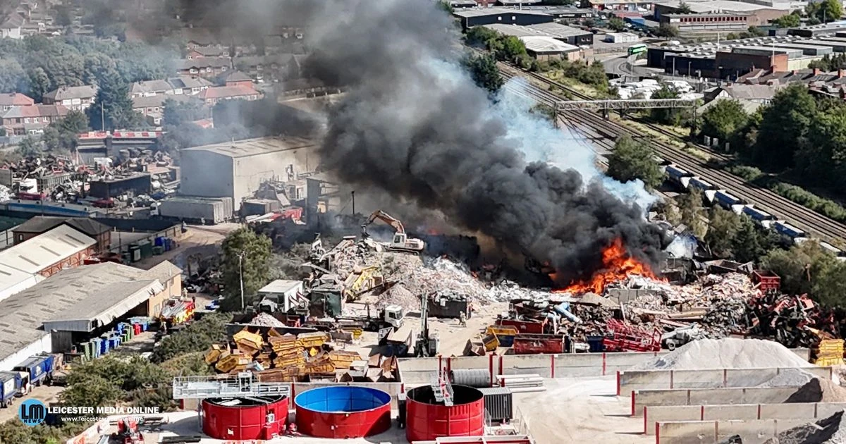 LiveLeicester fire LIVE: Locals warned not to drink tap water as smoke fills sky