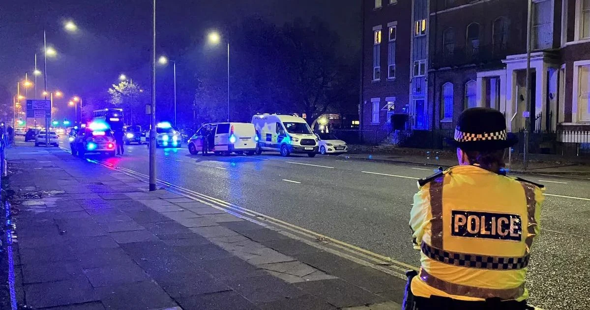 LiveBREAKING: Liverpool closure LIVE: Armed police block off major UK city centre as cops enter home