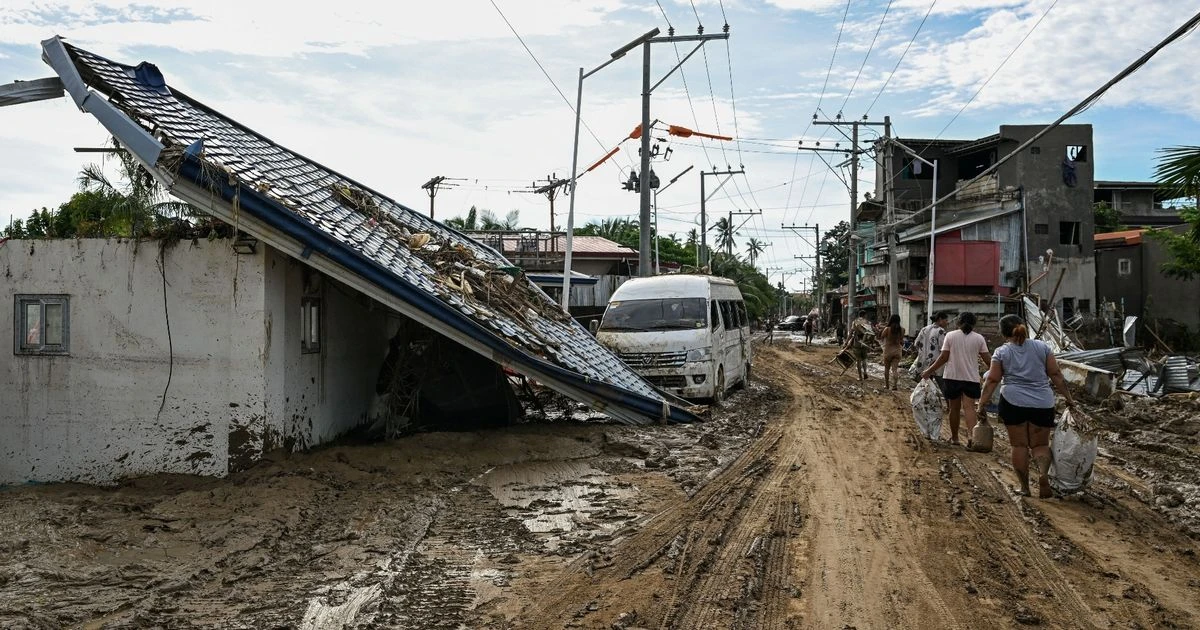 LiveTyphoon Kalmaegi UPDATES: Dozens dead as Philippines suffers catastrophic floods