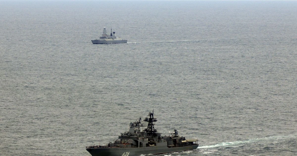Russia warship spotted in UK waters as Royal Navy destroyer rushes on NATO mission