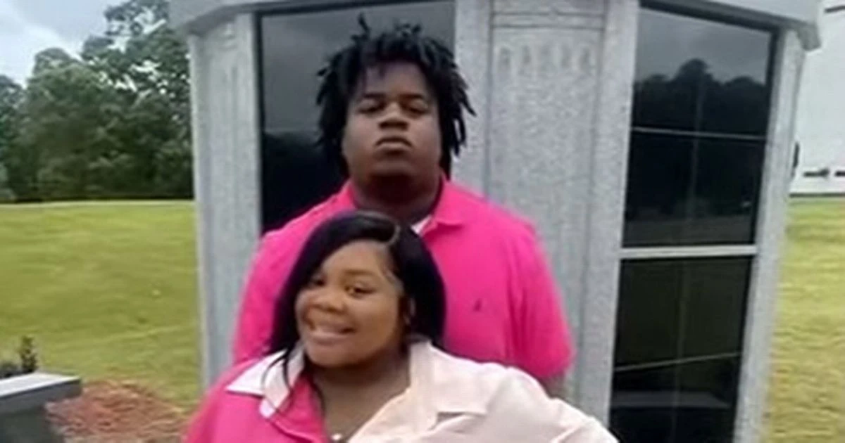 Mum 'hurt' after her first born baby is decapitated during delivery at hospital
