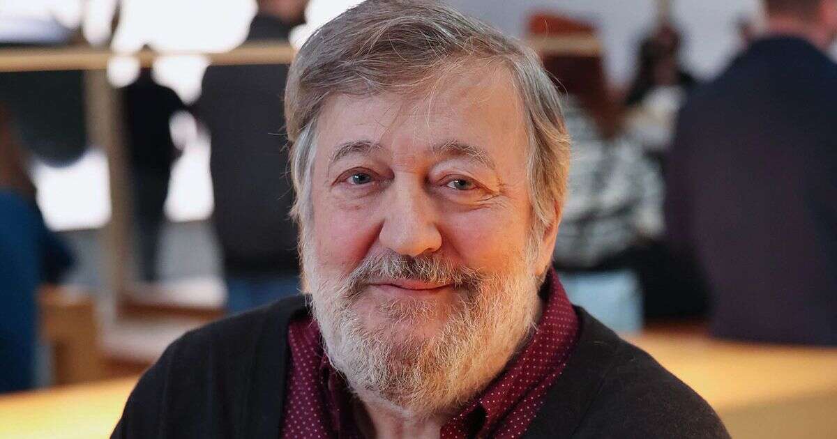 Stephen Fry in urgent 'beacon of hope' cancer plea after 'life was saved' by one simple act