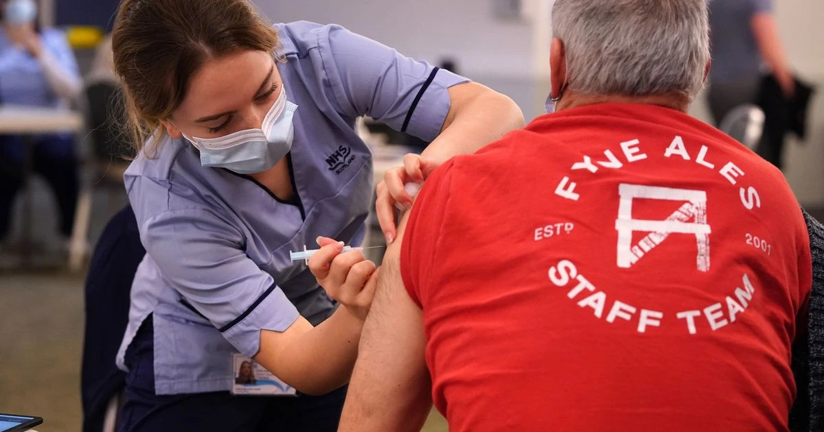 Covid could wreck Christmas for millions without booster jab, health chiefs warn