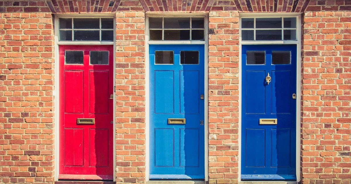 'Race for space' sends house prices soaring by eye-watering £23,930 in a year