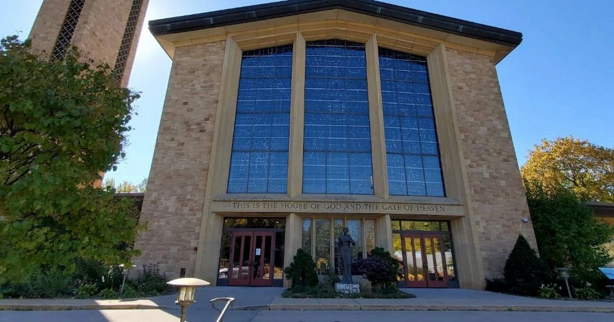 LiveMinneapolis shooting UPDATES: Fears of multiple victims as 'shots fired at church'