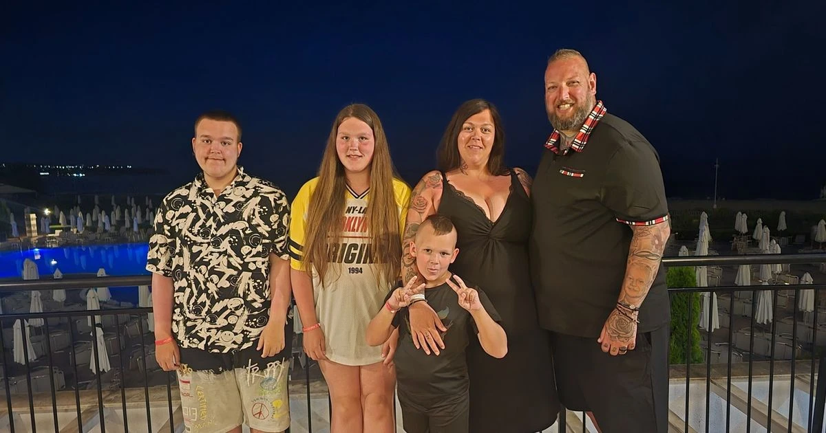 Dad-of-seven told he's 'probably constipated' by doctors is given worst news imaginable