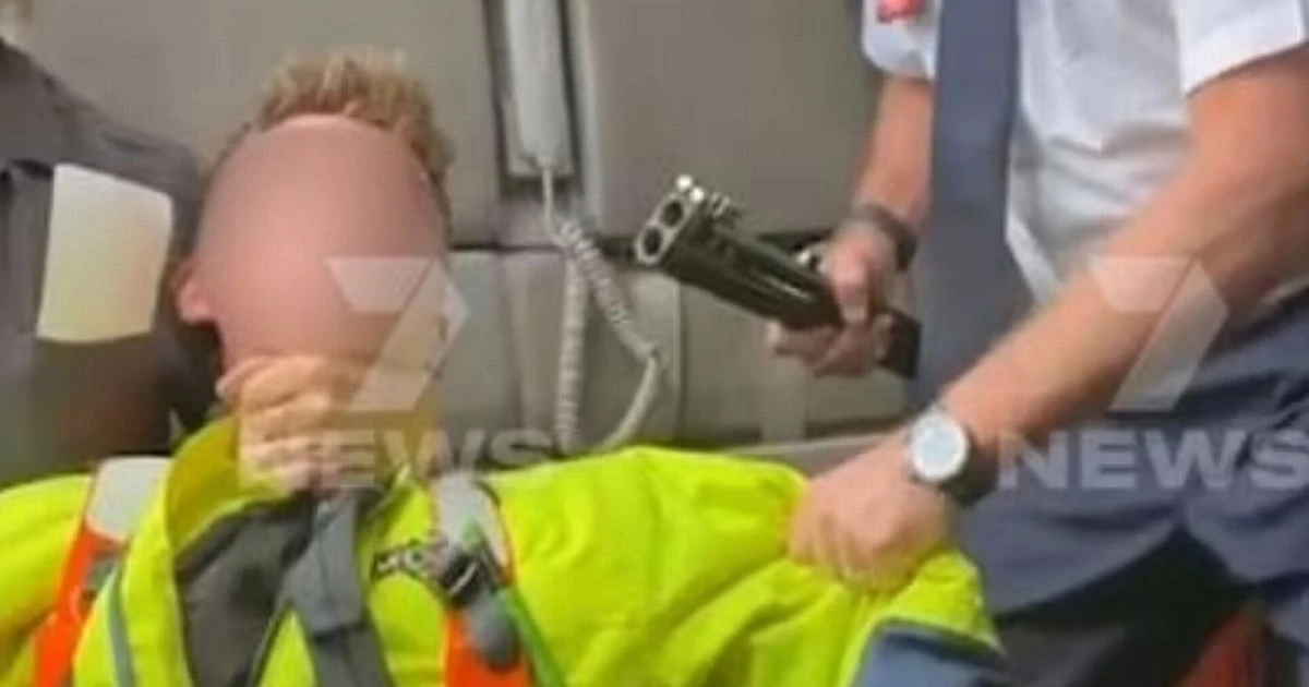 JetStar flight terror as teen carrying shotgun tackled by pilot while trying to board plane
