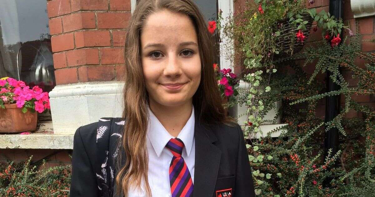 Dad's warning after girl, 14, took own life after viewing dark side of social media