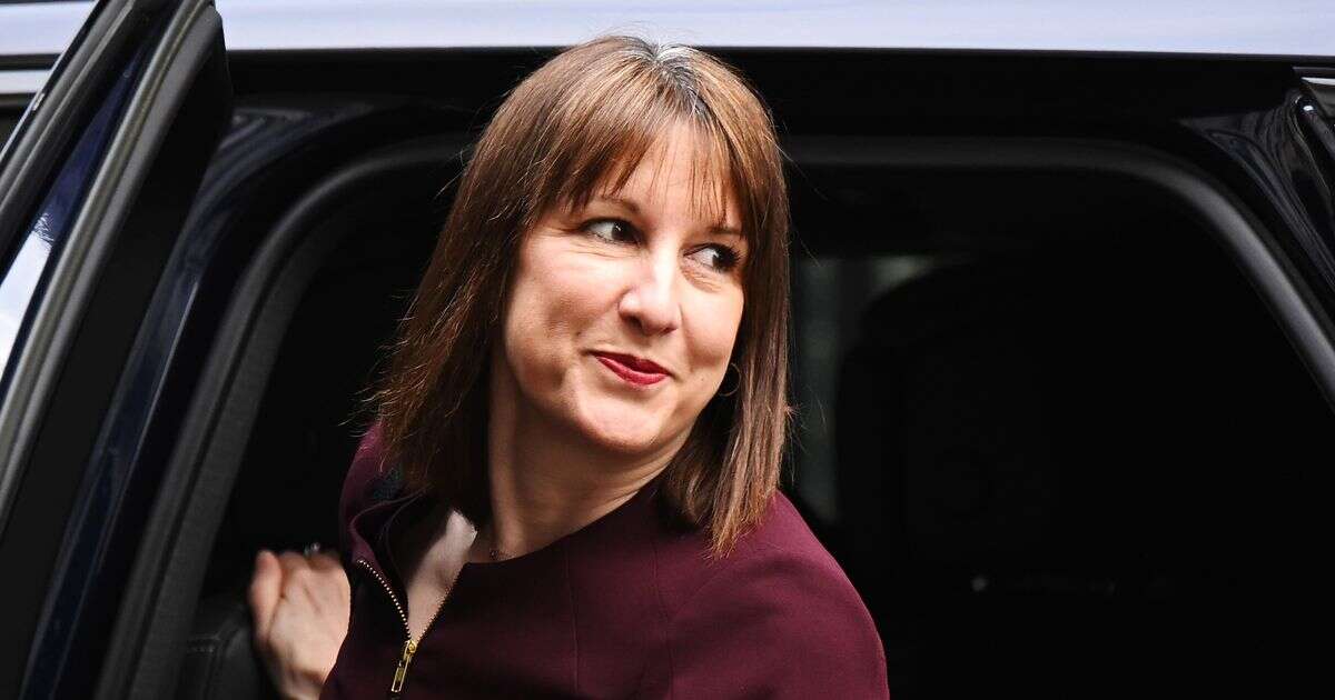 Rachel Reeves given urgent 'now or never' warning over teachers crisis